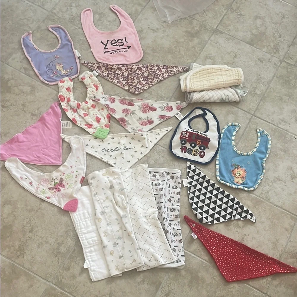 HUGE BUNDLE of Assorted Baby Bibs, Burp Cloths and Bandanas Set